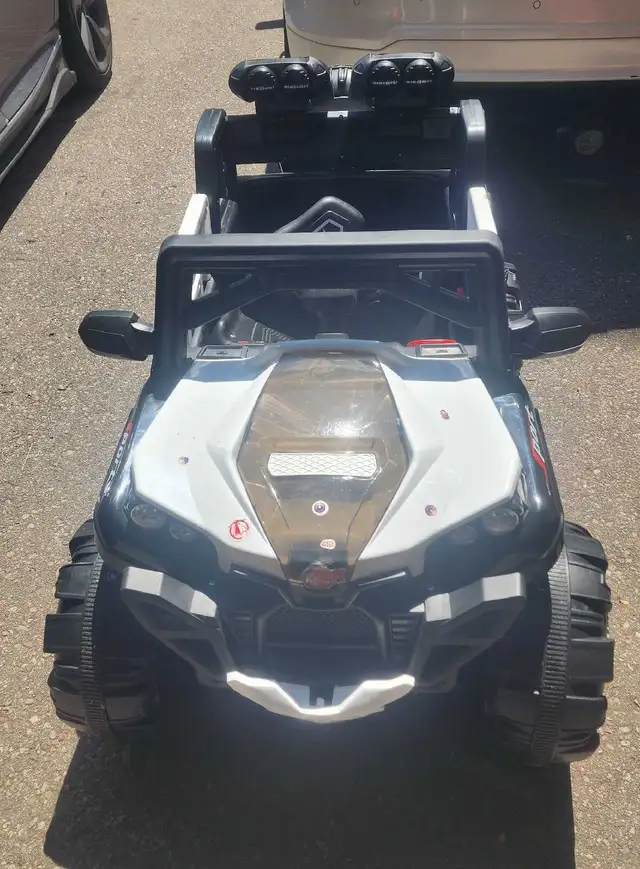 Kids Ride on Jeep / Car
