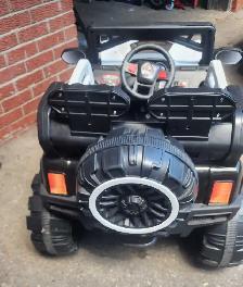 Kids Ride on Jeep / Car - Photo 2
