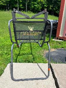 4 hunting tree stands