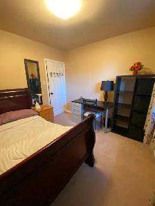 Furnished Room for Rent - Photo 2