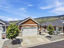 BEAUTIFUL HOME IN MERRITT WITH SWEEPING VIEWS - ONLY 9 YEARS OLD