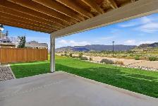 BEAUTIFUL HOME IN MERRITT WITH SWEEPING VIEWS - ONLY 9 YEARS OLD - Photo 10