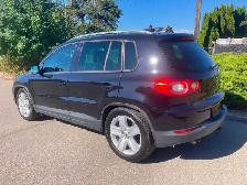 2011 Volkswagen Touareg AWD - Photo 4