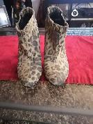 Women's shoes $5 each - Photo 2