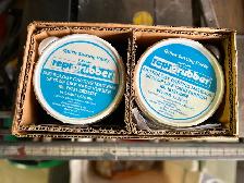 REPRORUBBER QUICK SETTING PUTTY BASE & CATALYSTAS PICTURED