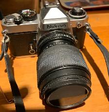 NIKON FE 35mm 2 lenses