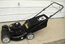 YARDMACHINES REAR BAG SELF PROPELLED GAS LAWNMOWER