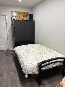 A shared, furnished room for rent in Mississauga - Photo 2