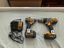 DEWALT DCD985 Hammer Drill and impact drill 5amp battery - Photo 3