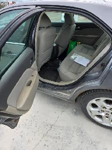 2010 Ford Fusion SE - Photo 2