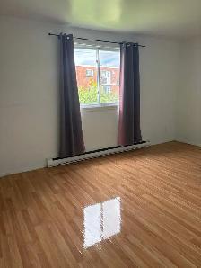 Longueuil, 4 ½ - $1350/month - Balcony. 2950 Mazenod Street - Photo 7