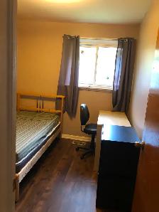 Furnished Rm on Main Floor for Rent on Bellamy Rd n Lawrence Ave - Photo 5