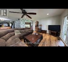 Waterfront House for Sale - Photo 3