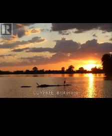 Waterfront House for Sale - Photo 12
