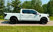 2024 Ford F150 Lariat 5L V8 Black Appearance Package 502a pckg - Photo 5
