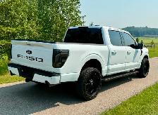 2024 Ford F150 Lariat 5L V8 Black Appearance Package 502a pckg - Photo 8