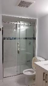 Room for rent near Sheppard West Station (North York) - Photo 4