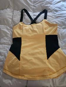 LULULEMON TANK TOP FITS MEDIUM