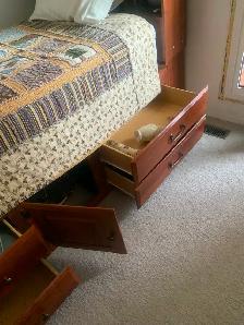 Twin captains bed - Photo 2