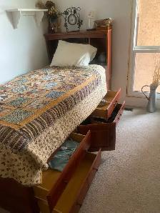 Twin captains bed - Photo 3