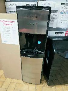 Machine a eau stainless