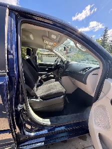 2014 Dodge Grand Caravan SXT w/ Stow’N Go - Photo 7