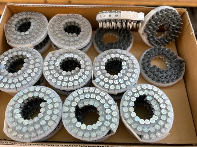 1000 NEW MAX TOOLS CP-W823W4SP 1' X .133' STEP PINSAS PICTURED