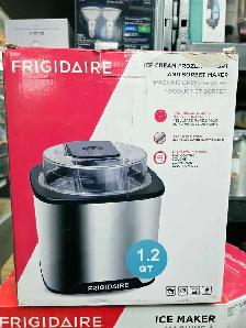 Machine a crème glace neuve