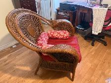 belle chaise en rotin avec 3 coussins,  Beautiful wicker cha