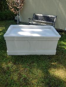 Sun Cast bench storage container exterior