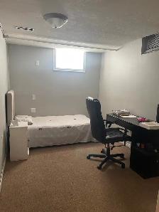 STUDENT RENTAL – 3 BEDROOM HOUSE | THOROLD | MINUTES TO BROCK - Photo 8