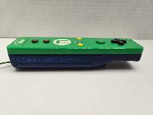 Wii Remote Luigi Special Edition - Photo 2