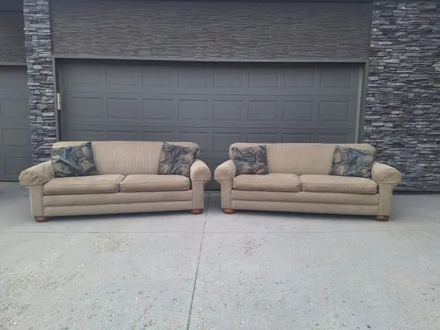FREE GENUINE LA-Z-BOY COUCHES