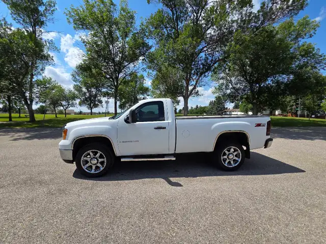 2007 GMC Sierra 2500HD Regular Cab Long Box