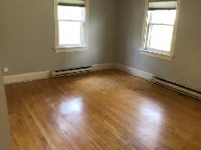 Spacious 2-BR Apartment with Parking in the Heart of Cabbagetown - Photo 8