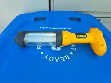 Dewalt 18V Rechargeable Florecent Area Cordless Light DC527