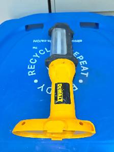 Dewalt 18V Rechargeable Florecent Area Cordless Light DC527 - Photo 5
