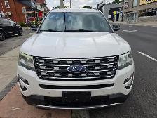 2017 Ford Explorer - Photo 2