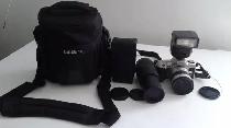 MINOLTA FILM CARMERA WITH ZOOM LENS AND FLASH LIGHT (Like New)