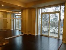 Exclusive 2 Bedroom South Beach Marina Townhouse On Waterfront - Photo 2