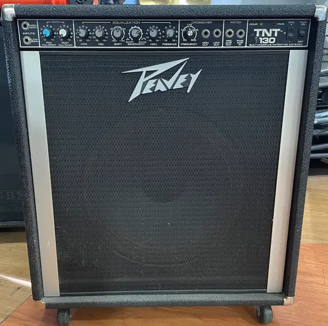 PEAVEY TNT 130 15" AMP