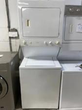 Laveuse sécheuse superposées (stacker) 27'' blanche GE