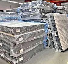 Quality Mattress ( Memory Foam ) Available  single to king sizes - Photo 4