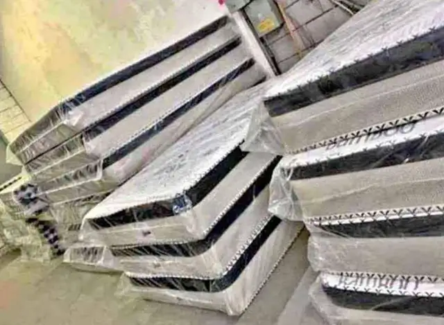 Best Quality Mattress ( Double ) (queen) (king) (twin)