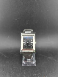 GUCCI 111M SQUARE MENS SILVER WATCH