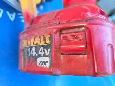 Dewalt DW935 Trim Saw 5 3/8' XRP 14.4V Cordless Circular Saw - Photo 7