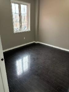 4 bdrm house for Rent @ Bramalea & Bovaird, near Civic hospital - Photo 4