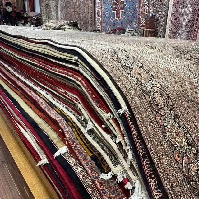 OPEN 7 DAYS TORONTO'S LARGEST PERSIAN RUGS SHOWROOM 36