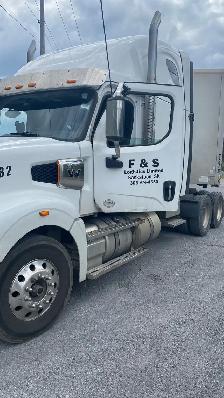 Class 1A Long Haul Truck Driver - Photo 2
