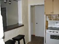 Two-Bedroom Main Floor for Rent - Prime Location Near U of S - Photo 7